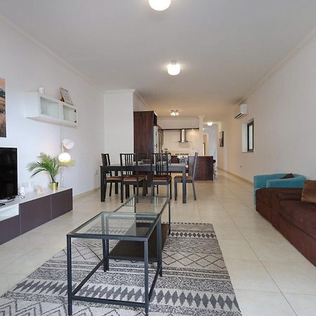 Modern 3Br Stylish & Spacious Apartment - Close To Sliema Promenade Gzira Ngoại thất bức ảnh