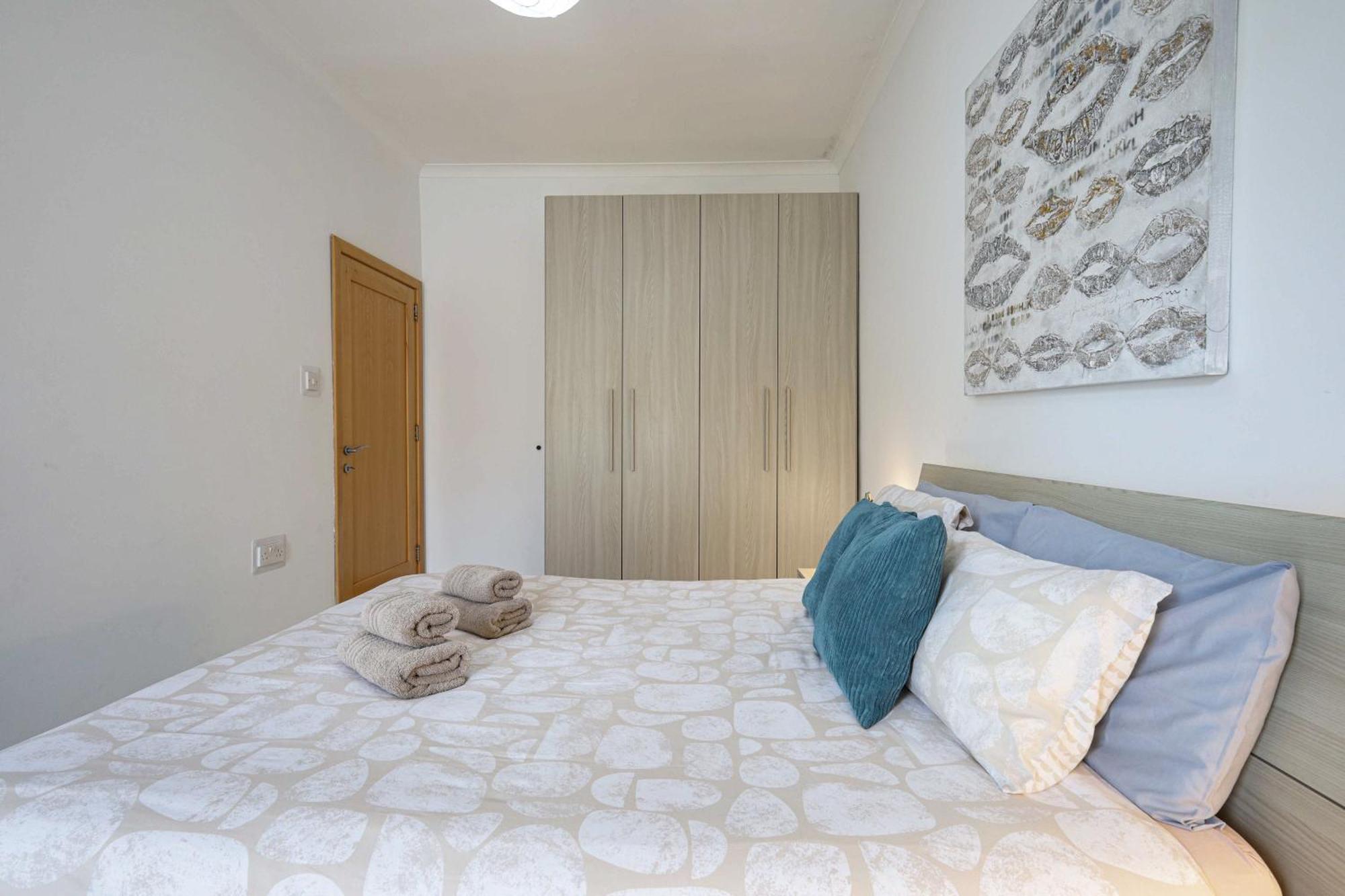 Modern 3Br Stylish & Spacious Apartment - Close To Sliema Promenade Gzira Ngoại thất bức ảnh