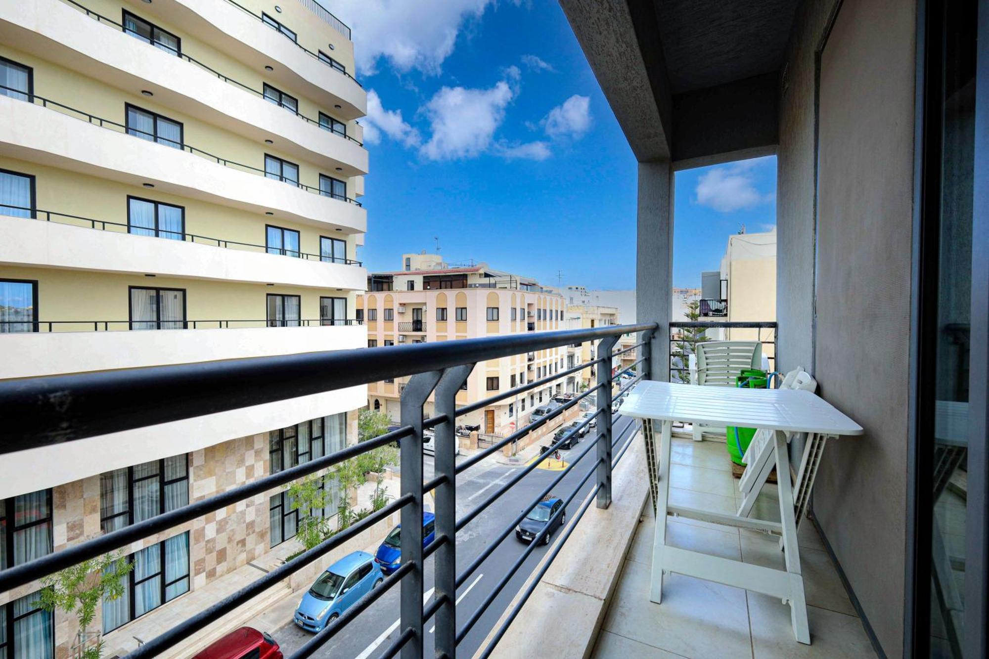 Modern 3Br Stylish & Spacious Apartment - Close To Sliema Promenade Gzira Ngoại thất bức ảnh